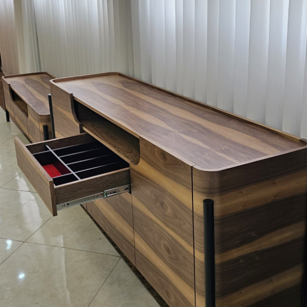 آیینه کنسول آمور