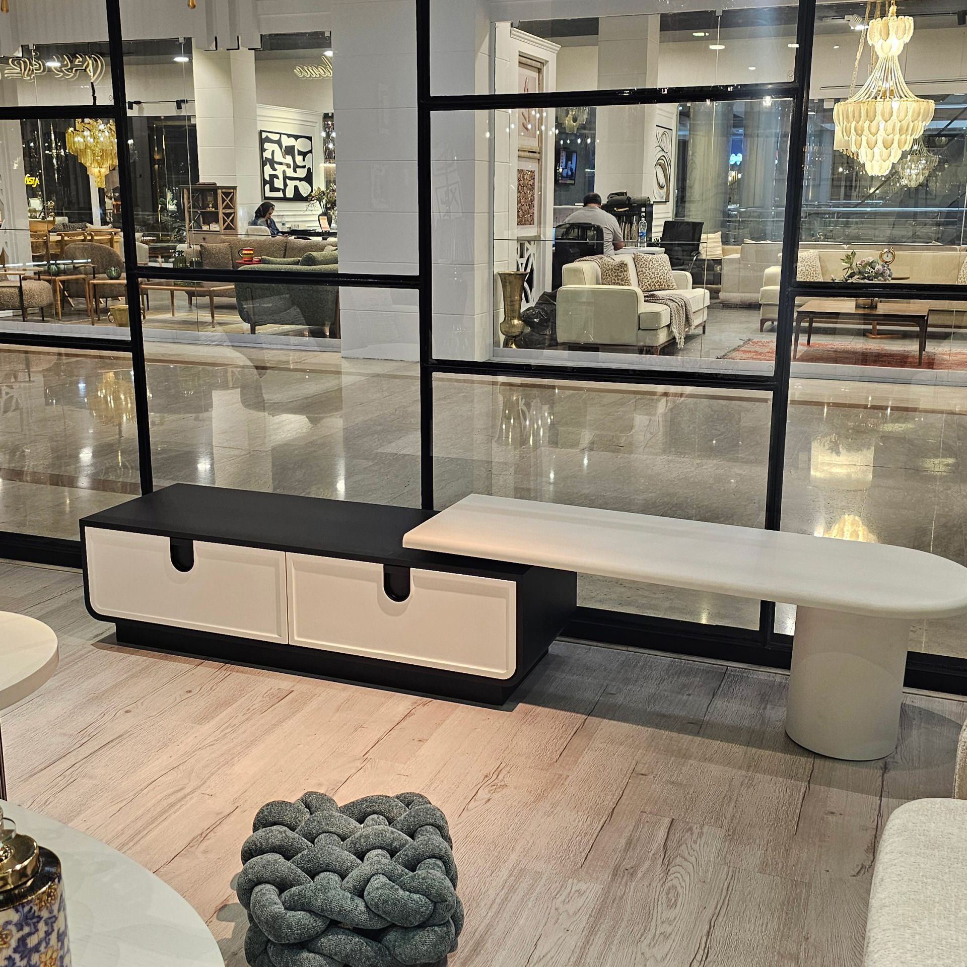 میز tv برگاما